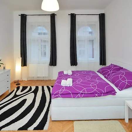 Amadeus Apartment