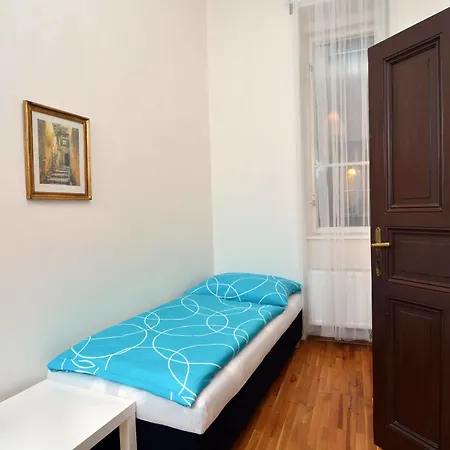 Amadeus Apartment