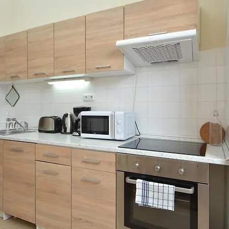 Amadeus Apartment