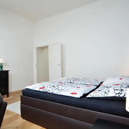 Amadeus Apartment